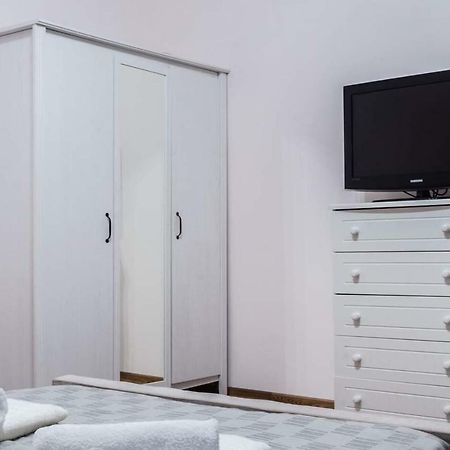 Central Apartment Пловдив Екстер'єр фото
