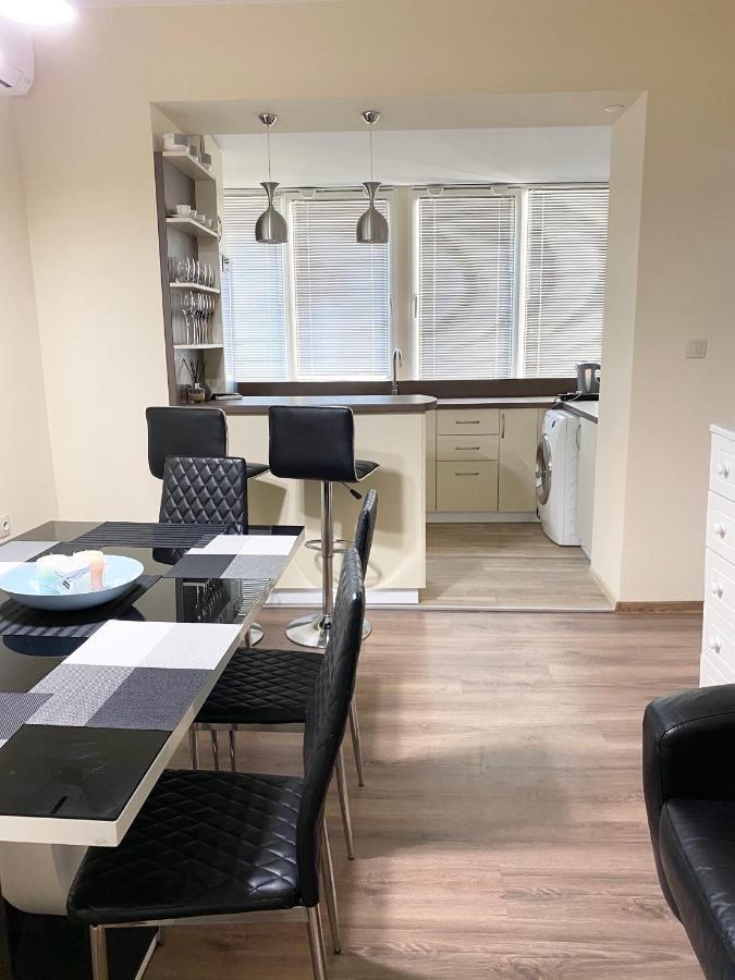 Central Apartment Пловдив Екстер'єр фото
