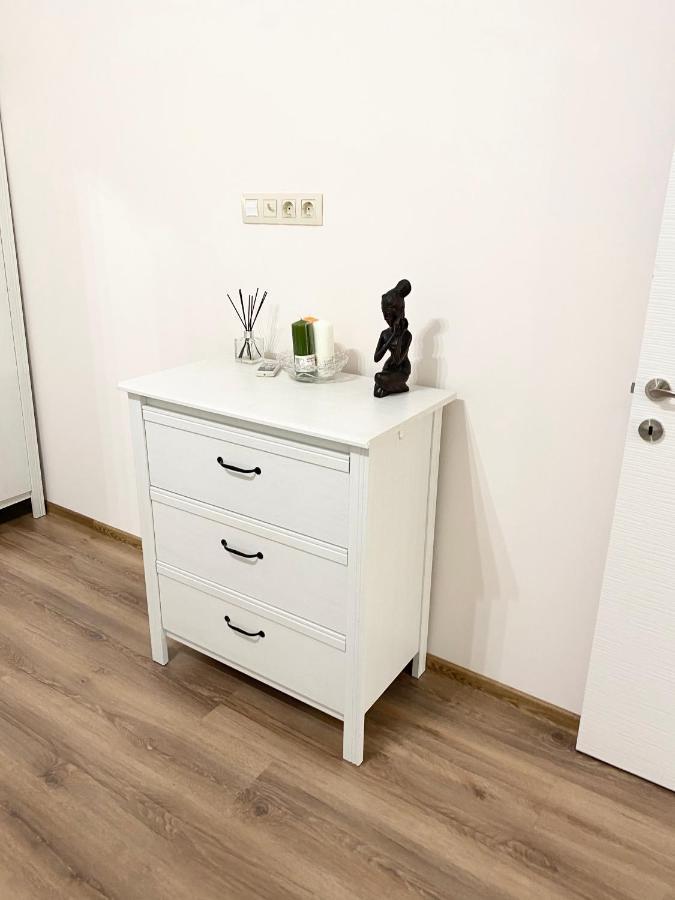 Central Apartment Пловдив Екстер'єр фото