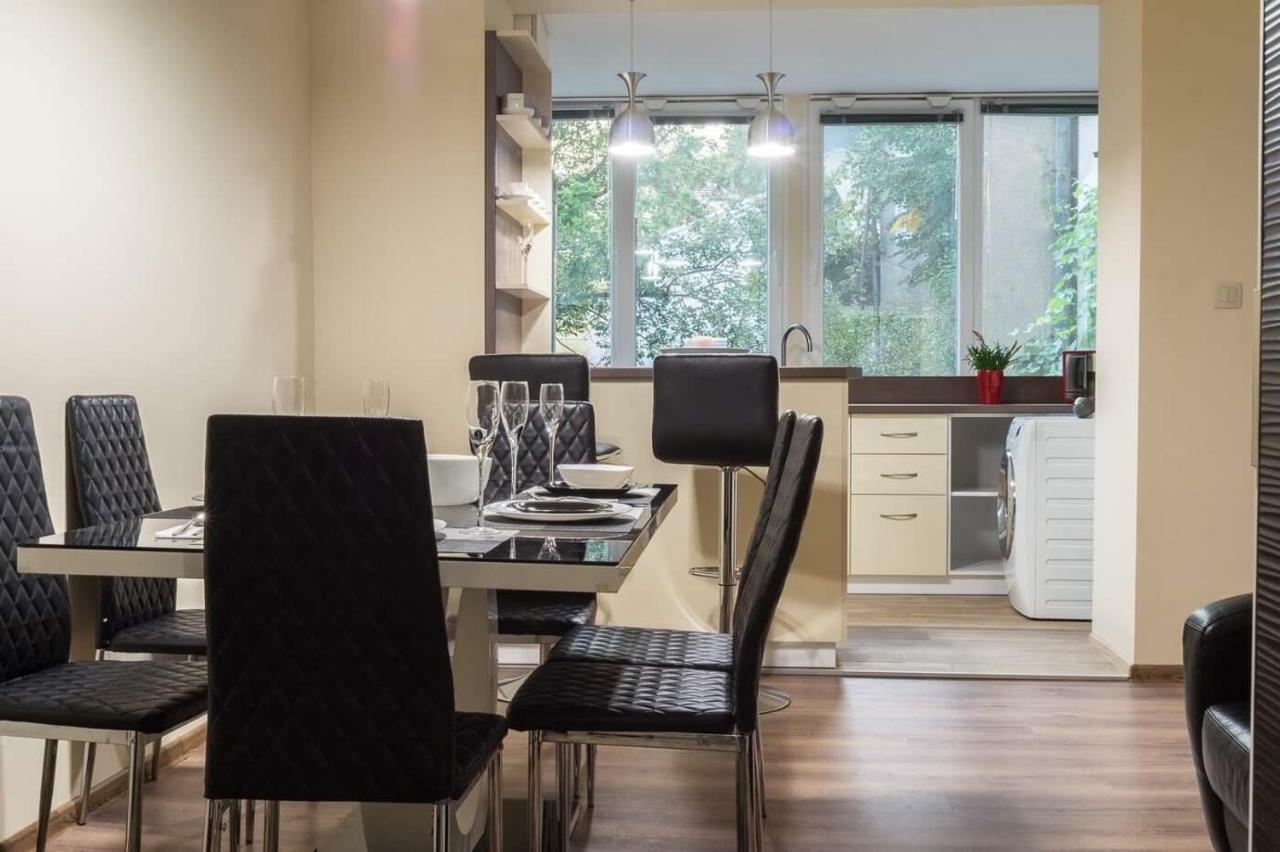 Central Apartment Пловдив Екстер'єр фото
